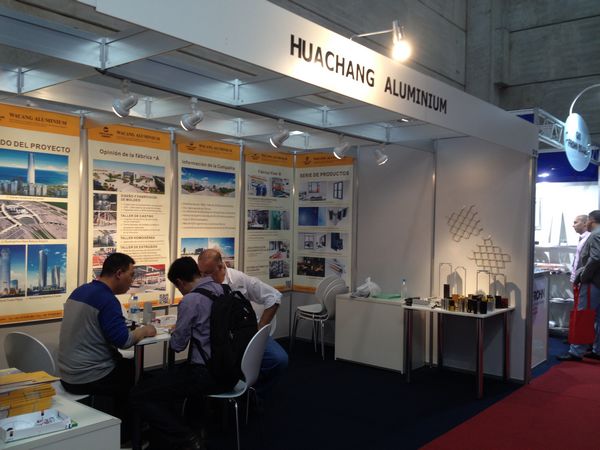 �ڥq�ѥ[�ڦ�2014�T�u�~�i