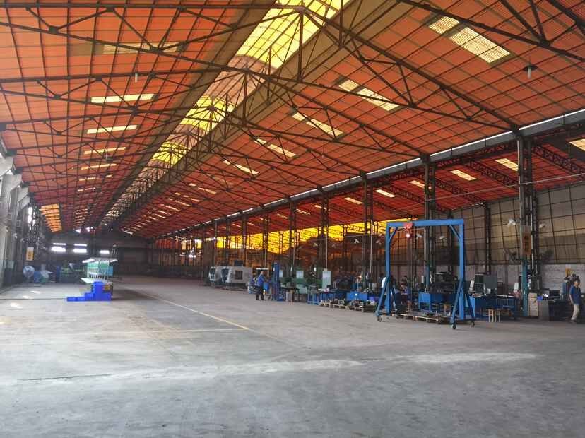 �e�i����������