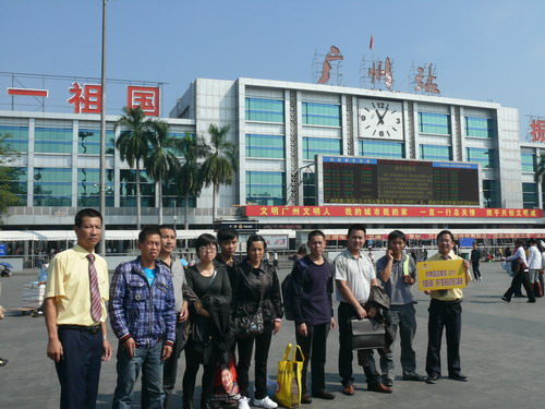 �t�Ӥ��H  �@�Ы~�P 2011�~�������T�����Τᵪ�·|�꺡����