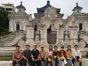 �]������