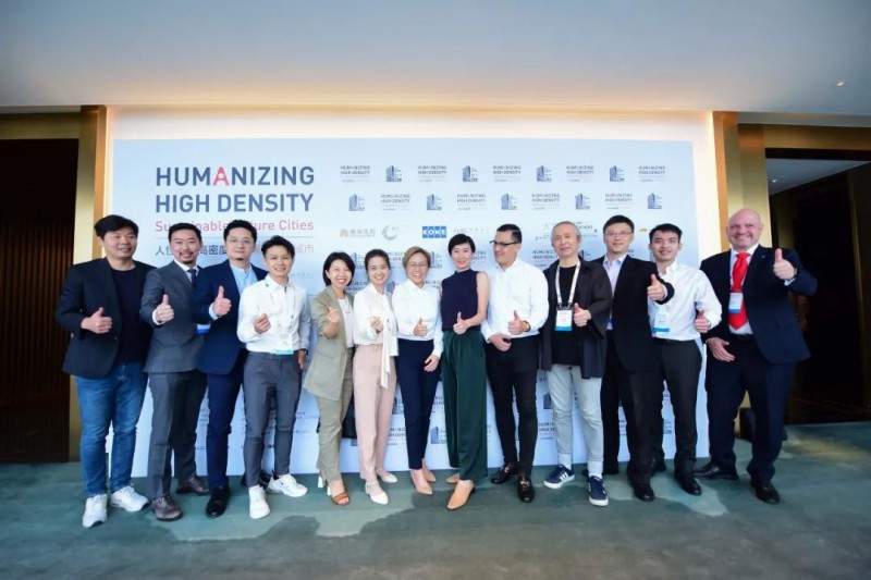 伟昌站在世界最高音乐厅，演出一场超高层思想盛宴